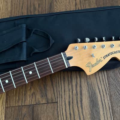 Fender Tom Delonge Stratocaster 2002 Graffiti Yellow image 3