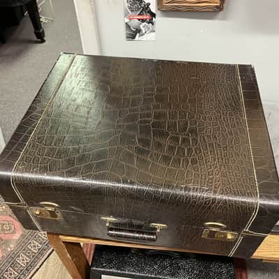 USED Vintage Valanti Professional Piano Accordion, 41/120 comes with case! image 12