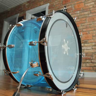 Ludwig Vistalite 70s Bass drum 24x14 blue acrylic image 14