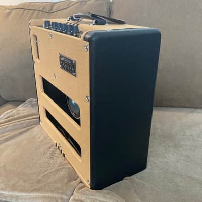 Supro 1822R Delta King 12 15-Watt 1x12" Guitar Combo Amp 2021 - Tweed / Black Stripes image 3