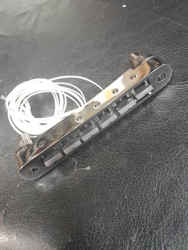 Graph Tech Resomax NV1 tune-o-matic bridge - Black nickle image 1