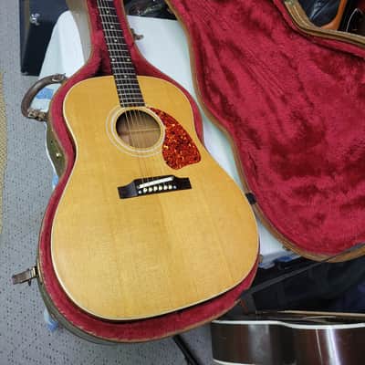 Vintage 1972 Gibson J45 J50 16 inch Brown Red Interior Hard Shell Guitar Case image 13