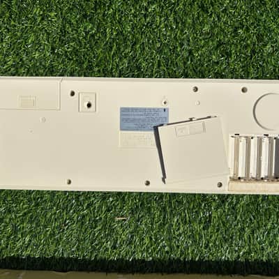 Casio PT-30 31-Key Mini Synthesizer 1980s - White image 6