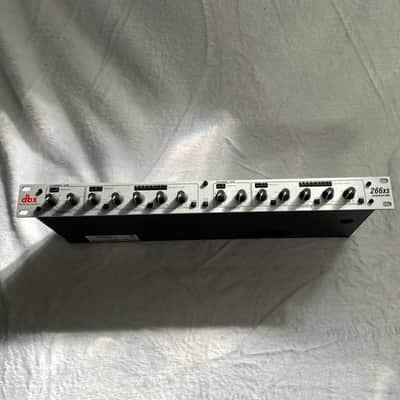 dbx 266xs Dual Channel Compressor/Gate Dynamics Processor – Like New Condition image 3