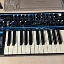 Novation Bass Station II 25-Key Monophonic Synthesizer 2013 - Present - Black