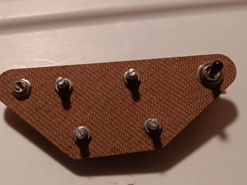 Dillion Important SG harness 2011 - N/A image 1