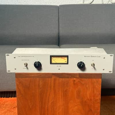 Anthony DeMaria Labs ADL 1000 Tube Compressor / Limiter image 1