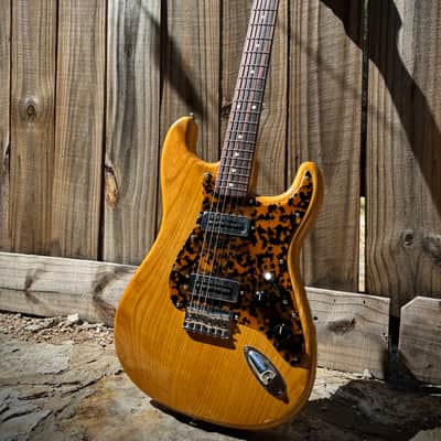 Spiller Instruments Shark Fin Hardtail Strat image 2