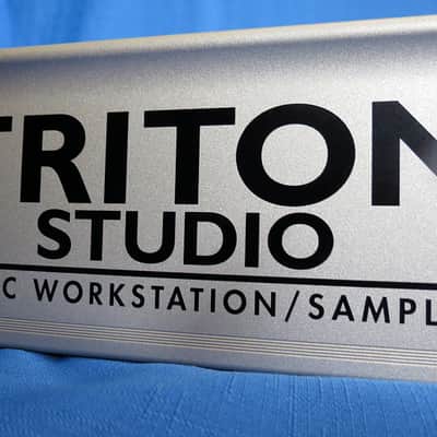 Korg Triton Studio 76 key Workstation - as new, with upgrades image 12
