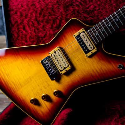 1982 Hamer Standard w/very rare sustain block tremolo. 4 digit serial and very clean image 13