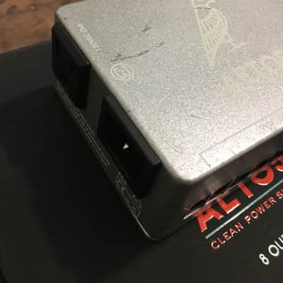 Walrus Audio Aetos 120V Clean Power Supply V1.5 Limited Edition - Platinum Series 2023 - Platinum image 5
