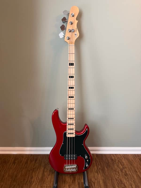 G&L Tribute Kiloton Bass with Hard Case image 1
