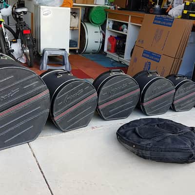 Cadeson Royal Custom 5 piece drum kit , hardware and travel cases - Complete image 4
