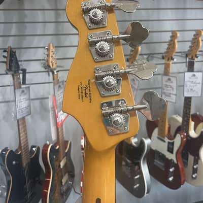 USED - SQUIER Classic Vibe '60s Precision Bass 2019 - Present - Olympic White image 9