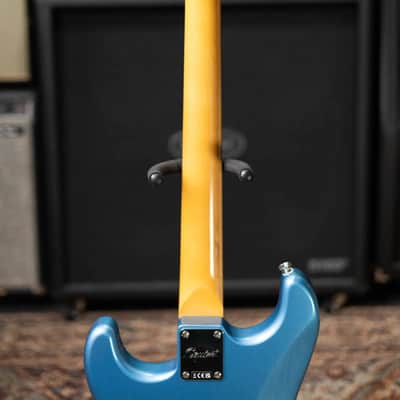 Squier Classic Vibe '60s Stratocaster Electric Guitar - Lake Placid Blue image 7