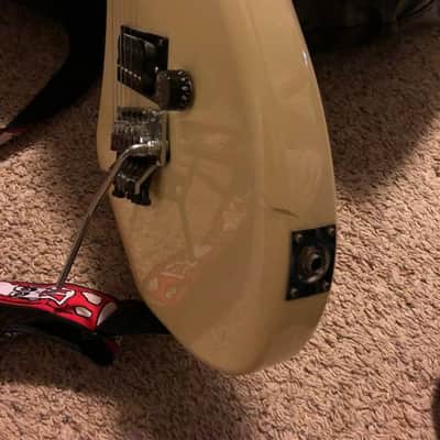 Kramer MIJ Focus 1000 1983 Cream/Aged White image 6
