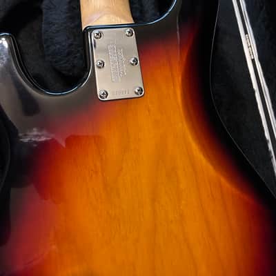 Ernie Ball Music Man StingRay 5 H with Rosewood Fretboard 1999 - 2018 - Vintage Sunburst image 2