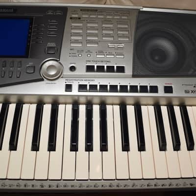 Yamaha PSR-2000 Keyboard Workstation image 3