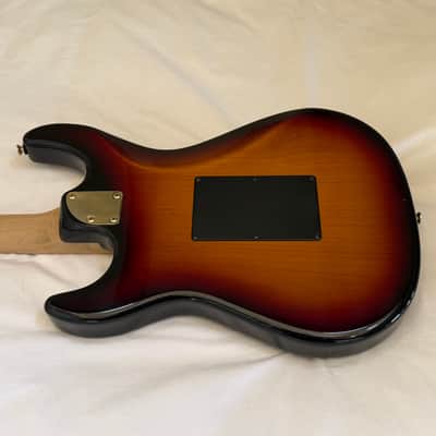 Carvin Bolt HSS Floyd Rose - Custom Shop Strat Killer - Made in USA - Sunburst - Free Pro Setup image 11