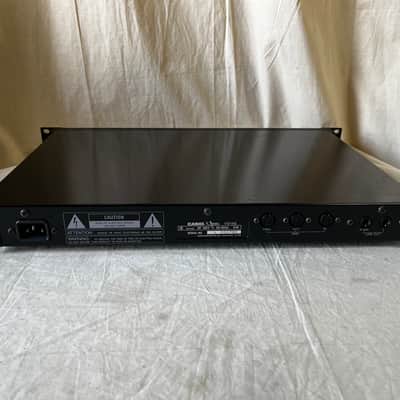 CASIO VZ-8M PROFESSIONAL DIGITAL SYNTHESIZER RACK MOUNT New internal battery!! image 6