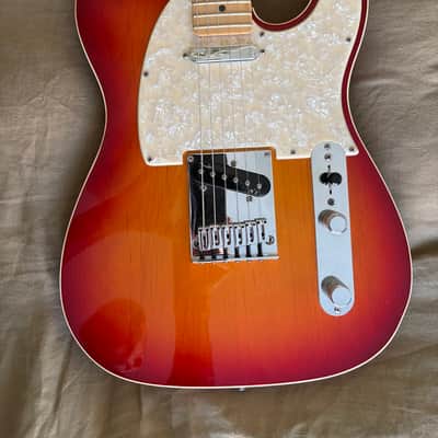 Fender American Deluxe Telecaster 2012 with Maple Fretboard Aged Cherry Burst image 2