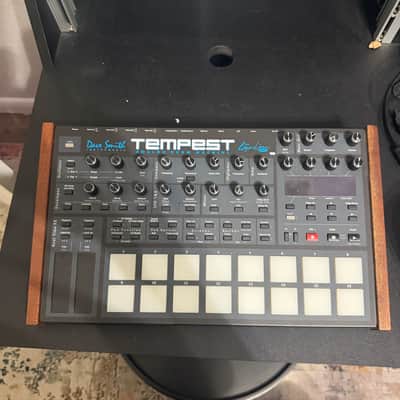Dave Smith Instruments Tempest 6-Voice Drum Machine 2011 - 2018 - Black with Wood Sides