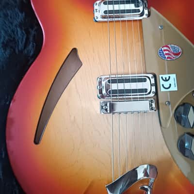 Rickenbacker 330 Limited Edition Collector image 9