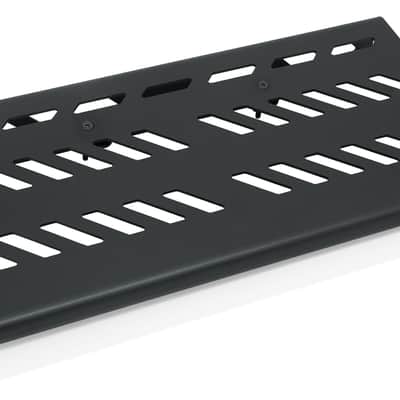 Gator Frameworks Black Aluminum Pedal Board, Large with Carry Bag image 2