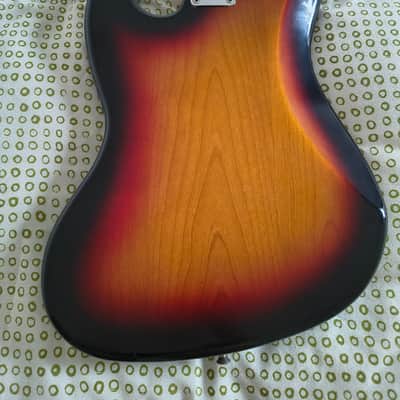 Fender Highway One Jazz Bass 2003 - 2011 - 3-Color Sunburst image 3