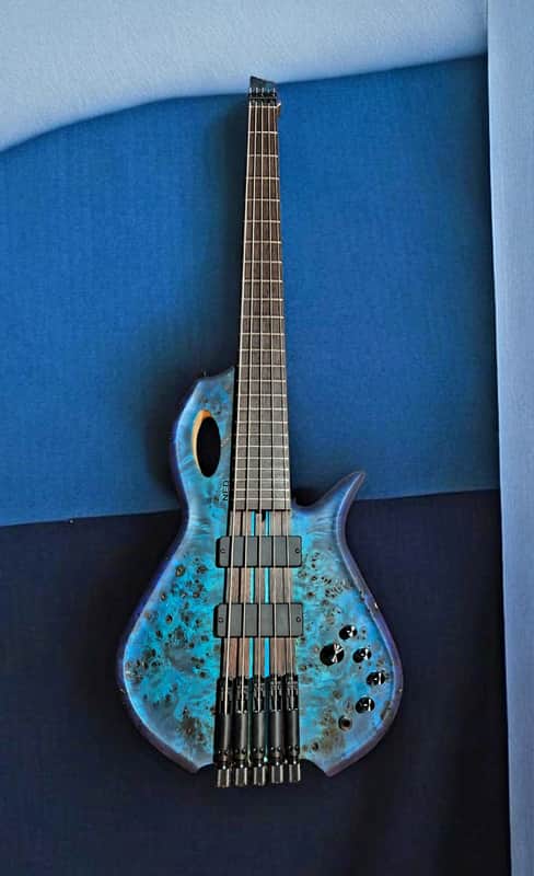 J&A Neo headless 5 32" - oil image 1