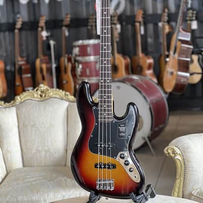 FENDER LTD Player II Jazz Bass - Sparkle 3-Colour Sunburst image 1