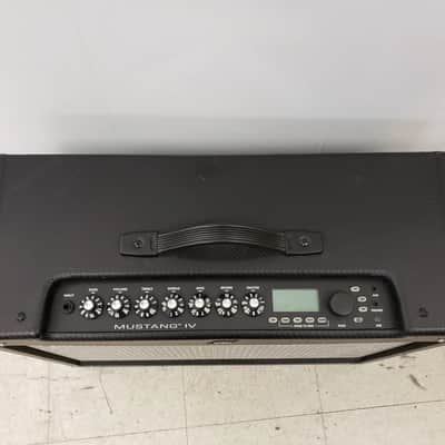Fender Mustang IV image 3