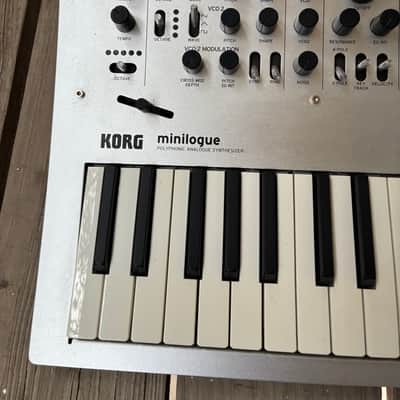 Korg Minilogue 4-Voice Polyphonic Analog Synthesizer 2016 - Present - Silver synth image 11