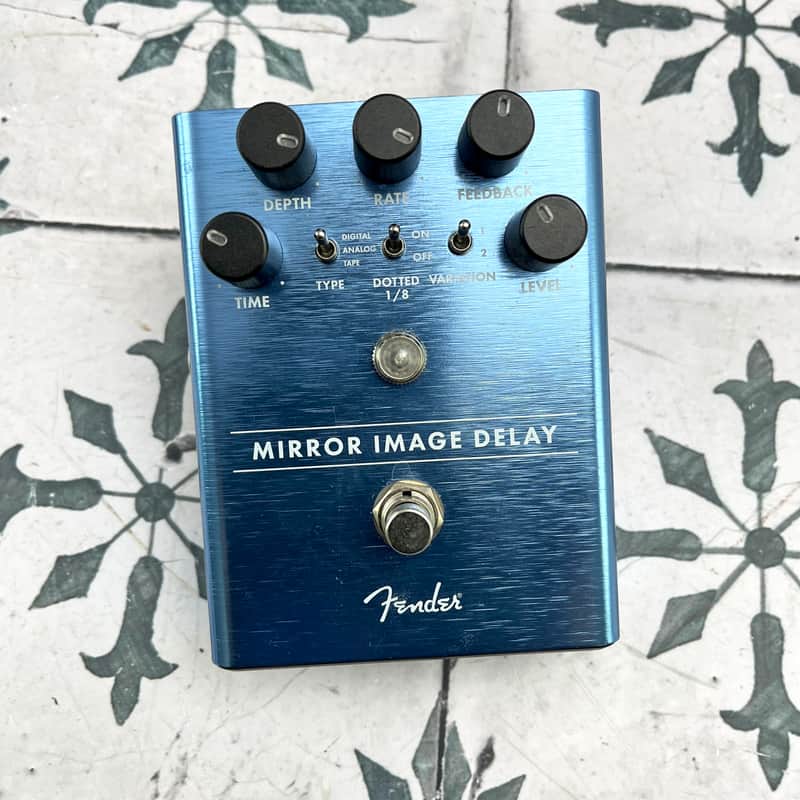 Fender Mirror Image Delay