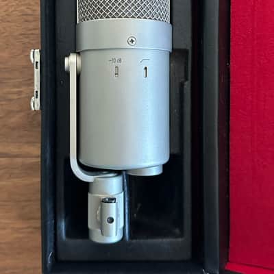 Neumann U 47 fet Large Diaphragm Cardioid Condenser Microphone 1969 - 1986 - Nickel image 3
