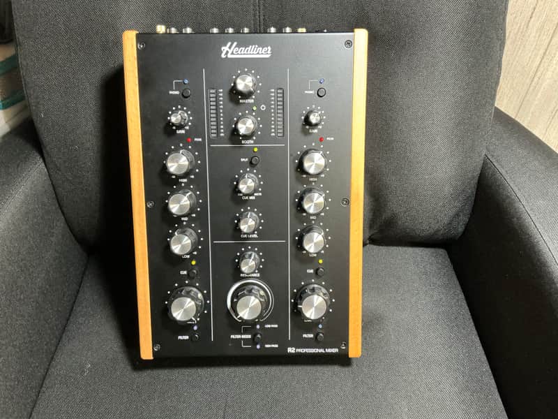Headliner Headliner HL90100 R2 2 Channel Rotary DJ Mixer w Analog Filters - Open Box Mint NA image 1