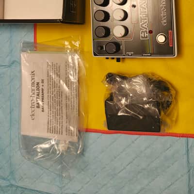 Electro-Harmonix Battalion Bass Preamp/DI fully boxed unused psu image 9