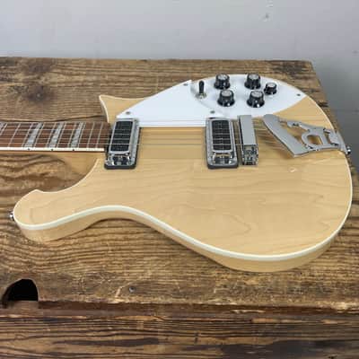 Rickenbacker 620 2013 6-string solid body guitar in MapleGlo w/case/candy image 8