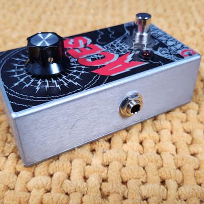 Daredevil Aces Hybrid Amplifier - Silver / Black / Red Graphic image 3