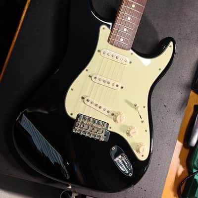Fender Classic Series 60s Stratocaster 2013 - Black image 3