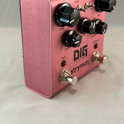 Strymon DIG Dual Digital Delay V1 2015 - 2022 - Pink image 2