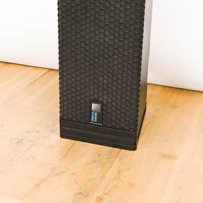 Meyer Sound M1D Ultra-Compact Curvilinear Array Loudspeaker CG013CF image 3