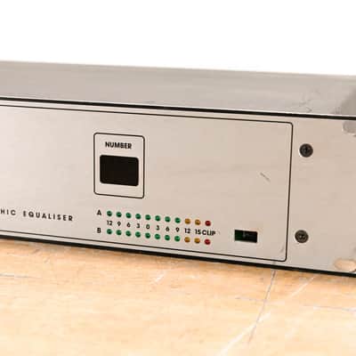 Klark Teknik DN3601 Programmable Slave Graphic Equalizer CG01XRW image 2