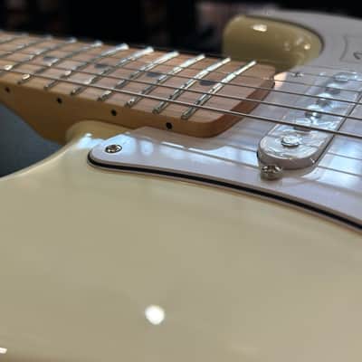 Fender Standard Stratocaster 2025 - Olympic White /7lbs. 9.6oz. #ICF24006389 image 8