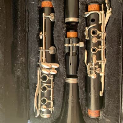 Buffet Crampon E11 Intermediate Bb Clarinet 2010s - Black image 6