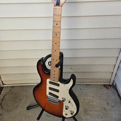 1983 Peavey T-26 electric guitar image 1