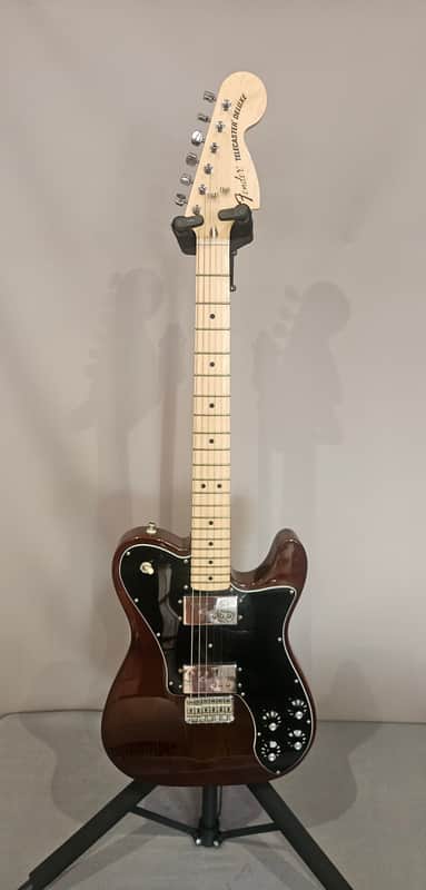 Fender Classic Series ’72 Telecaster Deluxe 2017  - Walnut
