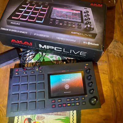 Akai MPC Live Standalone Sampler / Sequencer 2017 - 2020 - Black image 2