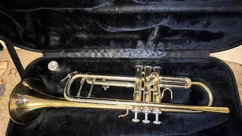 Accent model ML, Bb Trumpet W/ Original Hardcase PLAYER