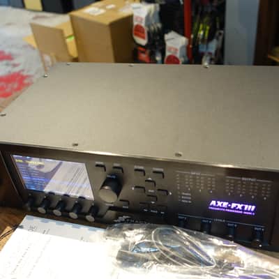 Fractal Audio Axe-FX III  2020 - Black image 2